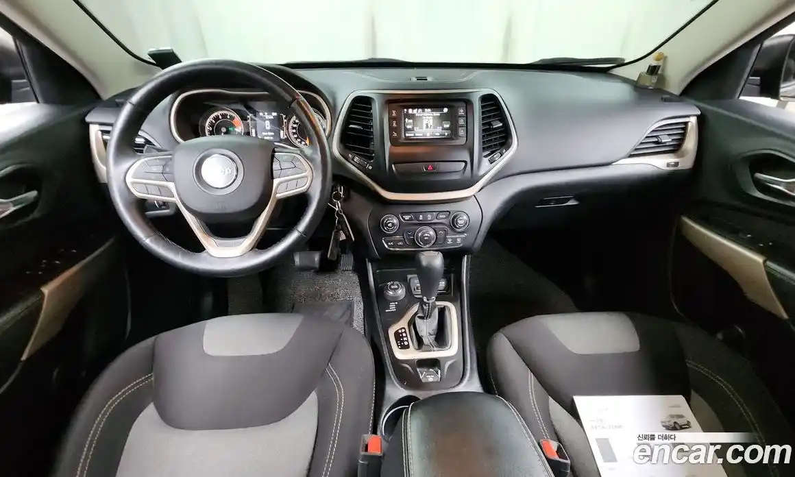 Jeep Cherokee 2017 3.2 гидро в Москве № 169683, фото 7
