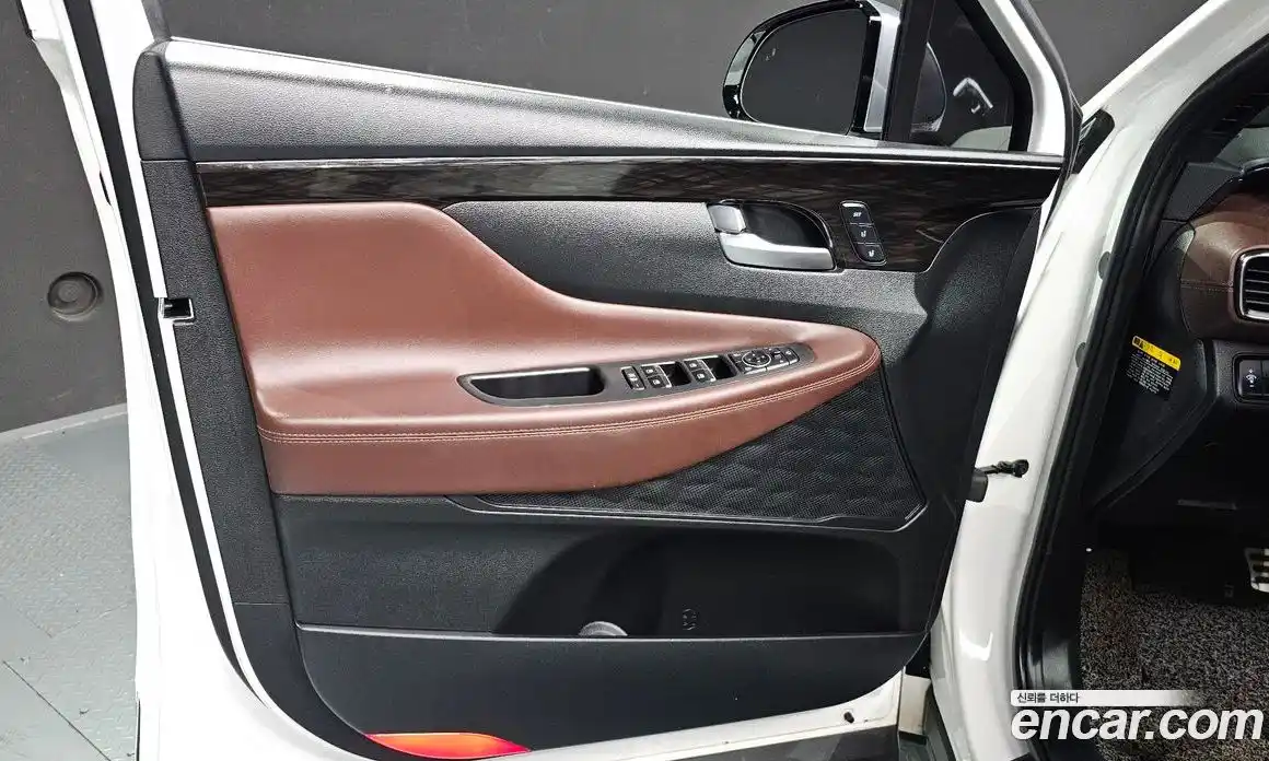 Hyundai Santa Fe 2019 2.0 гидро в Москве № 1757782, фото 14