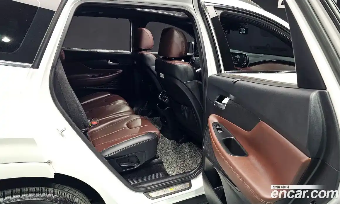 Hyundai Santa Fe 2019 2.0 гидро в Москве № 1757782, фото 17