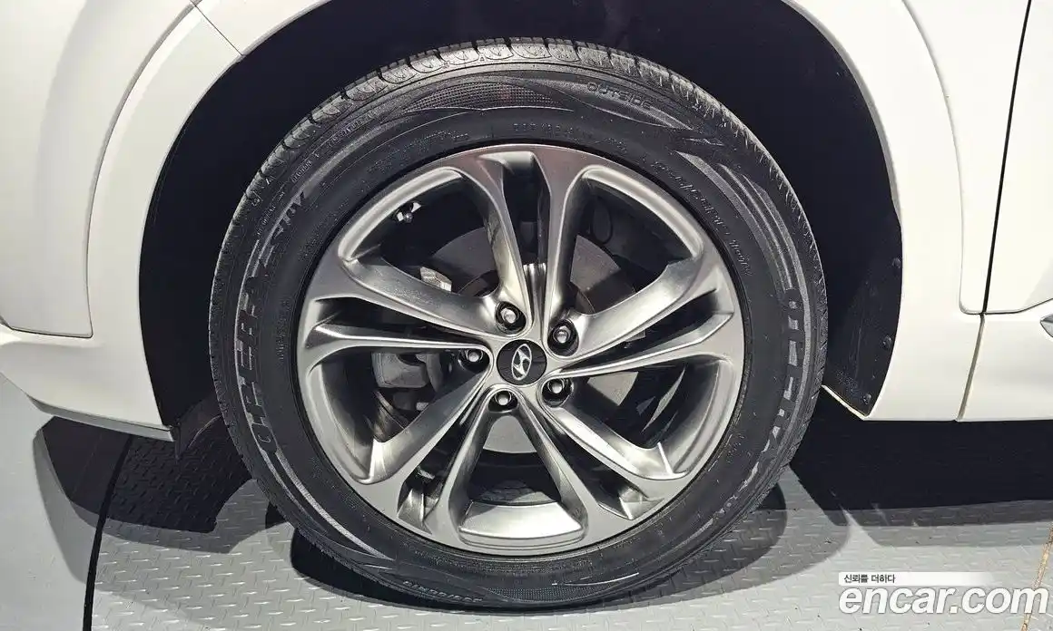 Hyundai Santa Fe 2019 2.0 гидро в Москве № 1757782, фото 5