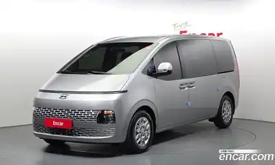 Hyundai Staria, 2023