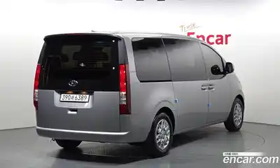 Hyundai Staria 2023 2.2 гидро в Москве № 1830197, миниатюра 2