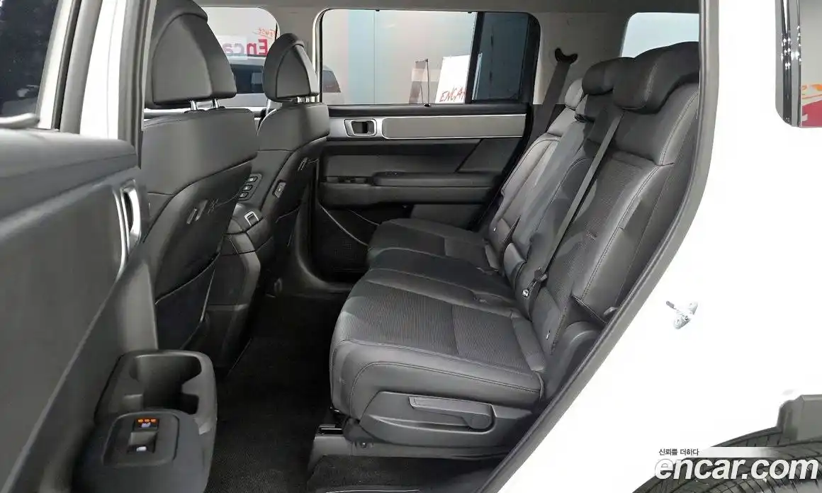 Hyundai Santa Fe 2023 1.6 гидро в Москве № 1830278, фото 18
