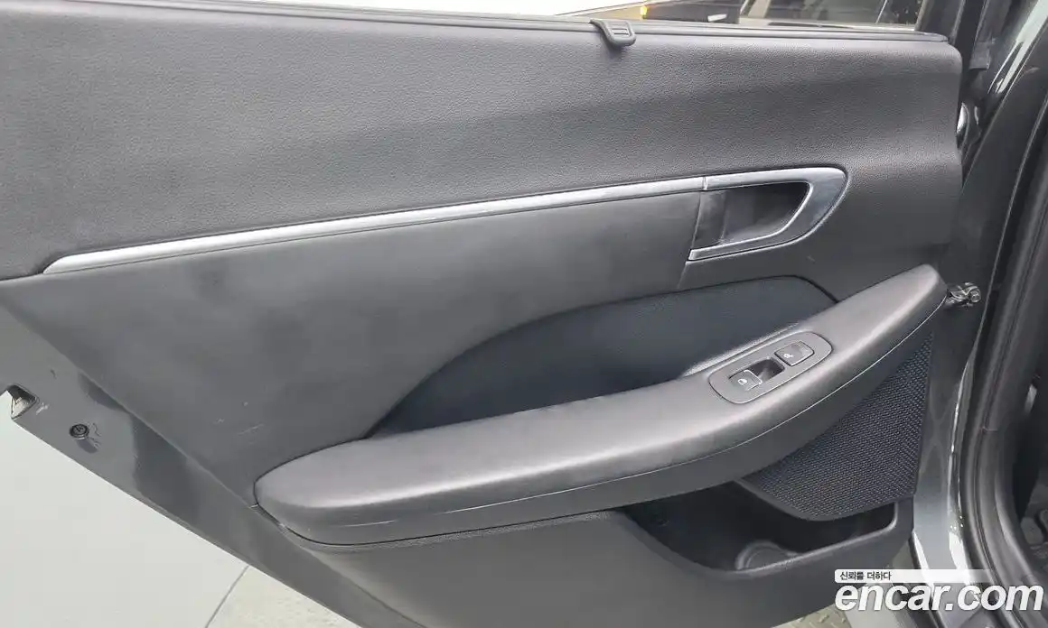 Hyundai Sonata 2019 2.0 гидро в Москве № 1830298, фото 15