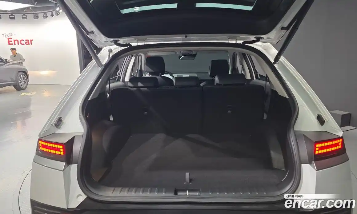 Hyundai Ioniq 5 2024 0.1 гидро в Москве № 1830722, фото 30