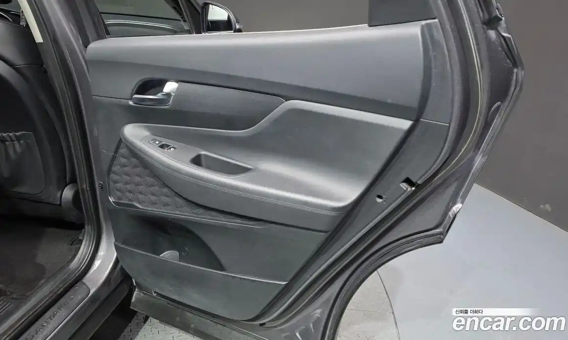 Hyundai Santa Fe 2020 2.0 гидро в Москве № 1830863, фото 15
