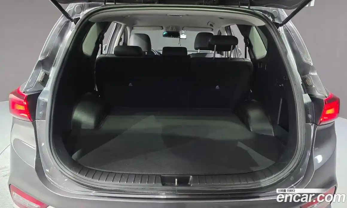 Hyundai Santa Fe 2020 2.0 гидро в Москве № 1830863, фото 26