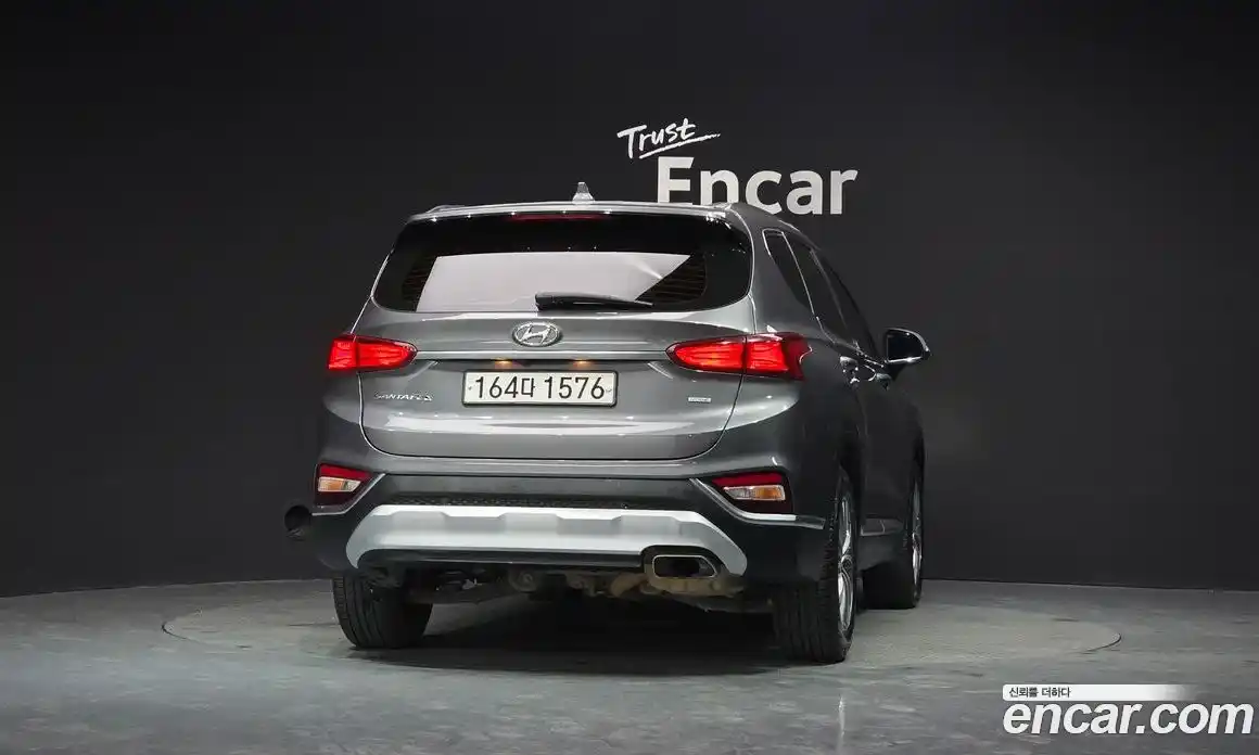 Hyundai Santa Fe 2020 2.0 гидро в Москве № 1830863, фото 4