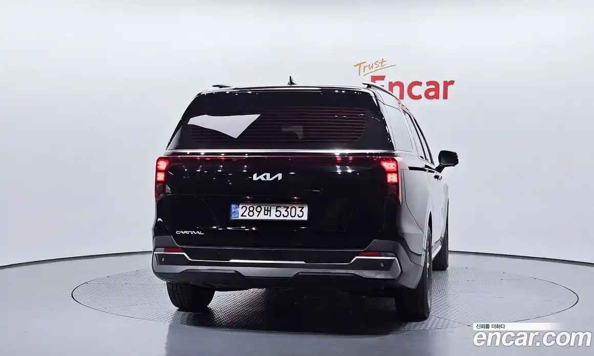 Kia Canival 2024 2.2 гидро в Москве № 1831519, фото 4