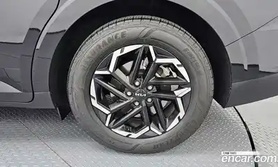 Kia Canival 2024 2.2 гидро в Москве № 1831519, миниатюра 7