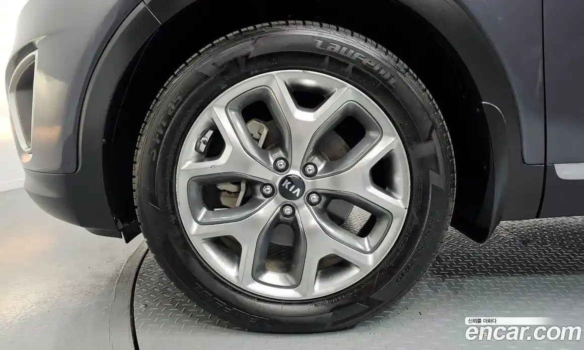 Kia Sorento 2015 2.0 гидро в Москве № 1831773, фото 5