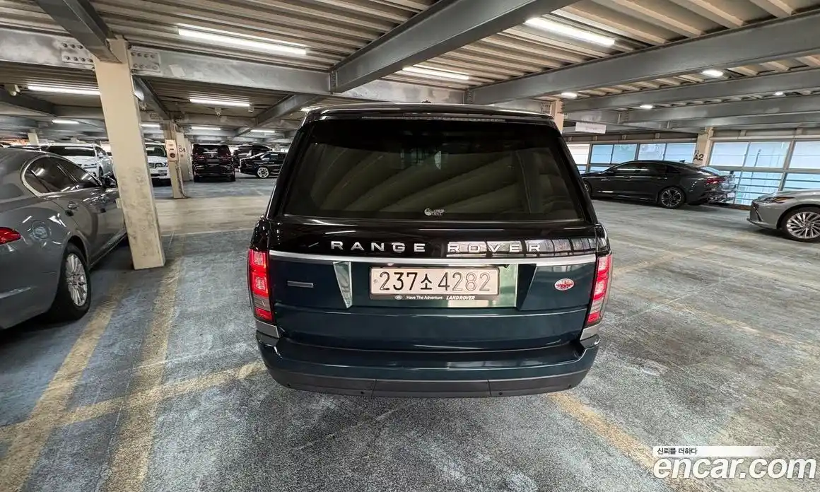Land Rover Range-Rover 2016 5.0 гидро в Москве № 1837329, фото 4