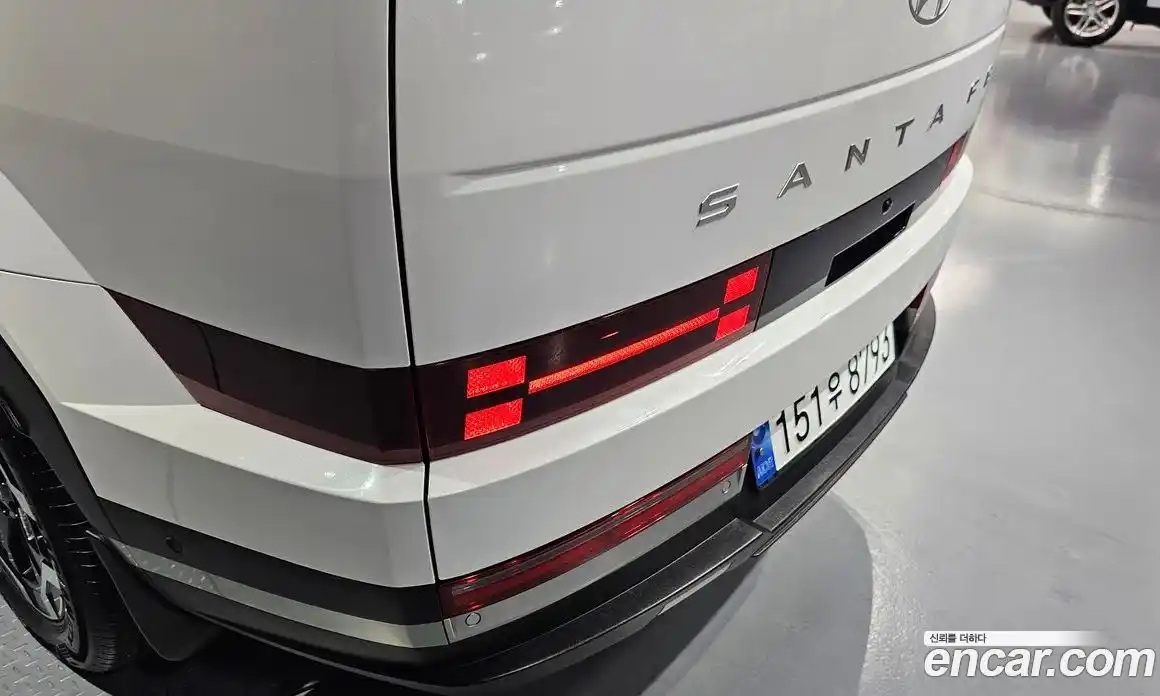 Hyundai Santa Fe 2023 2.5 гидро в Москве № 1903453, фото 9