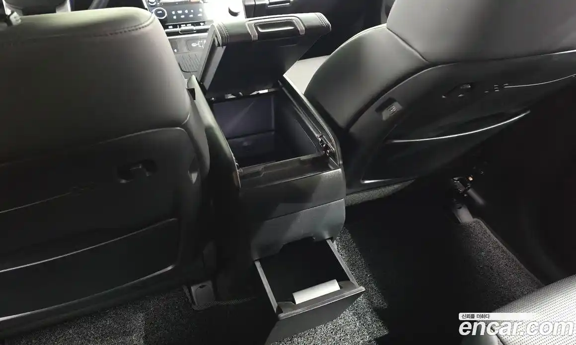 Hyundai Santa Fe 2024 1.6 гидро в Москве № 1903723, фото 31