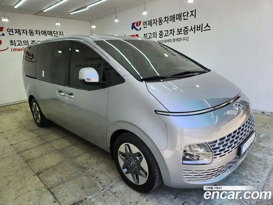 Hyundai Staria 2022 2.2 гидро в Москве № 1903772, фото 6