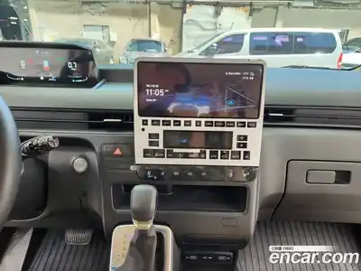 Hyundai Staria 2022 2.2 гидро в Москве № 1903772, миниатюра 9
