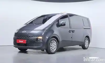 Hyundai Staria, 2023