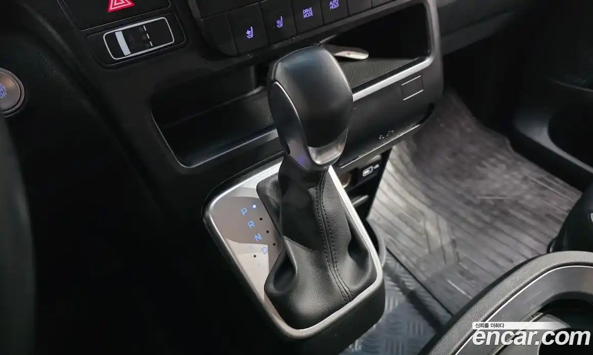 Hyundai Staria 2023 2.2 гидро в Москве № 1904152, фото 9