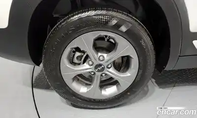 Kia Seltos 2024 1.6 гидро в Москве № 1904359, миниатюра 5