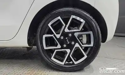 Kia Ray 2023 1.0 гидро в Москве № 1905186, миниатюра 7