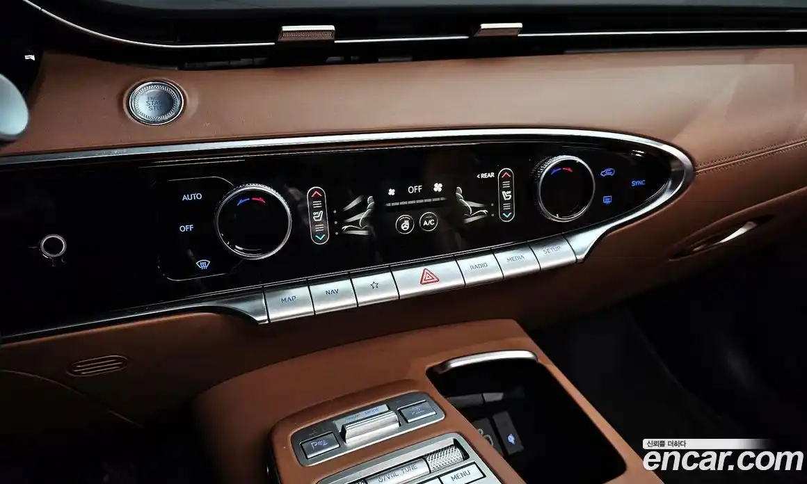 Genesis GV70 2021 2.5 гидро в Москве № 1905320, фото 23