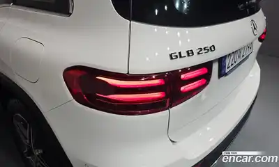 Mercedes-Benz GLB-Class 2024 2.0 гидро в Москве № 1905619, миниатюра 8