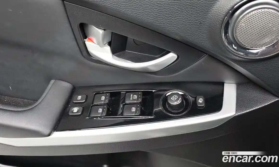 SsangYong Korando 2015 2.0 гидро в Москве № 1906443, фото 30