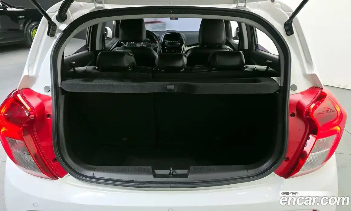 Chevrolet Spark 2018 1.0 гидро в Москве № 1907417, фото 26
