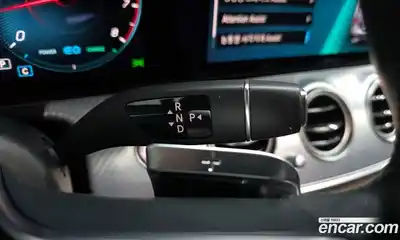 Mercedes-Benz E-Class 2021 2.0 гидро в Москве № 1908948, миниатюра 12