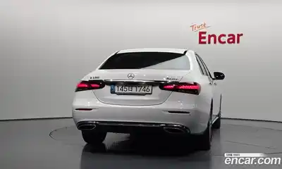 Mercedes-Benz E-Class 2021 2.0 гидро в Москве № 1908948, миниатюра 4