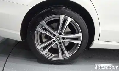 Mercedes-Benz E-Class 2021 2.0 гидро в Москве № 1908948, миниатюра 7