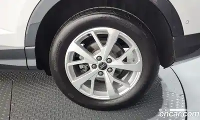 Audi Q3 2024 2.0 гидро в Москве № 1910467, миниатюра 7