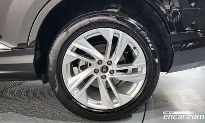 Audi Q7 2023 3.0 гидро в Москве № 1910573, миниатюра 7