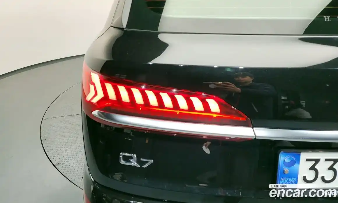 Audi Q7 2023 3.0 гидро в Москве № 1910573, фото 9