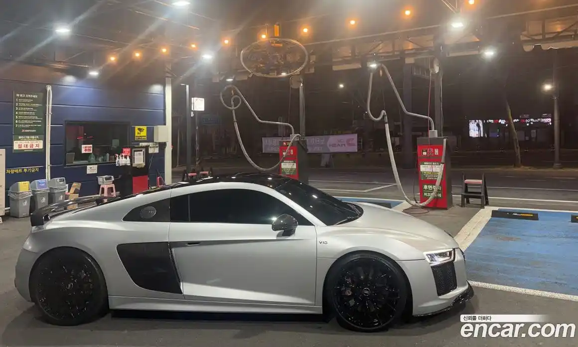 Audi R8 2017 5.2 гидро в Москве № 1910635, фото 3