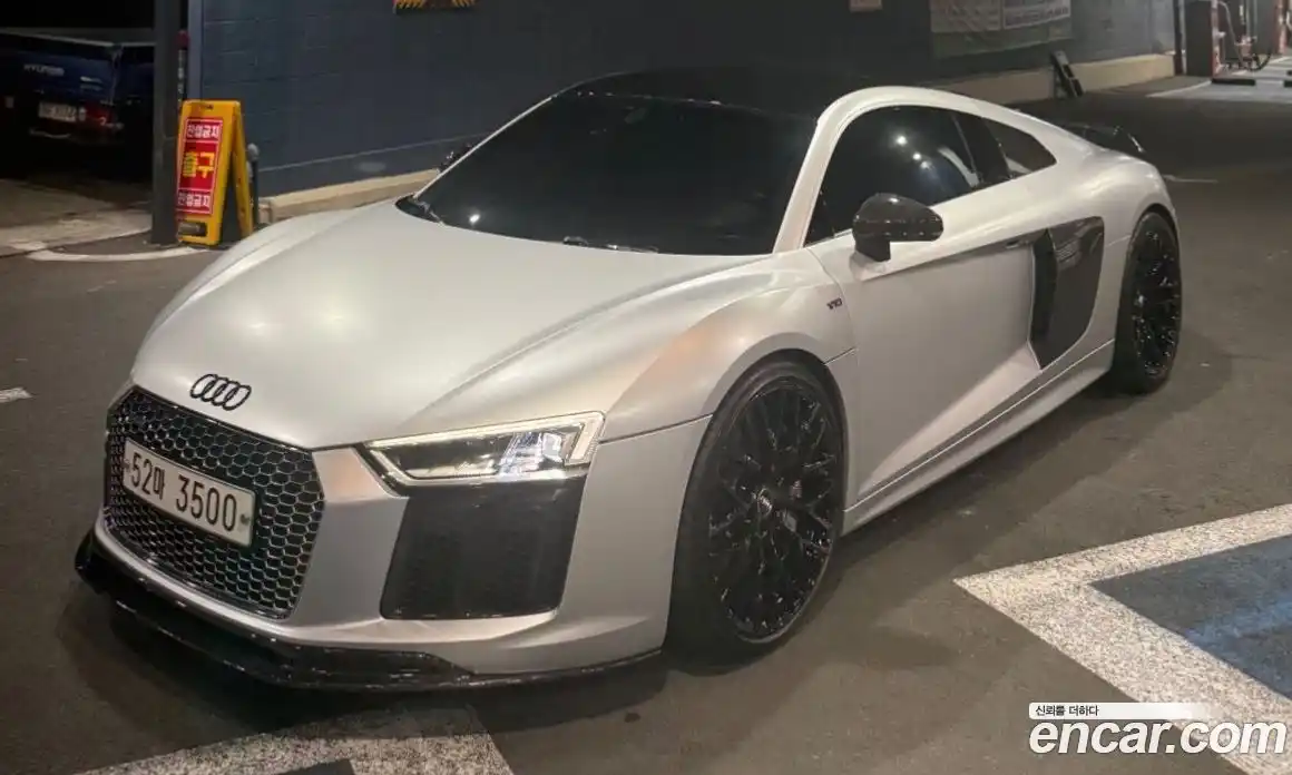 Audi R8 2017 5.2 гидро в Москве № 1910635, фото 7