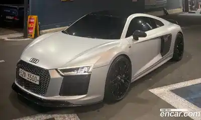 Audi R8 2017 5.2 гидро в Москве № 1910635, миниатюра 7