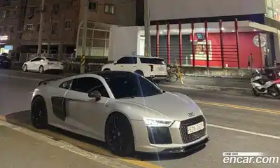 Audi R8 2017 5.2 гидро в Москве № 1910635, миниатюра 10