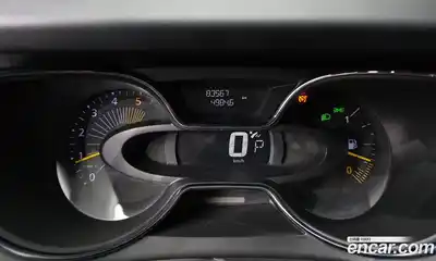 Renault QM3 2015 1.5 гидро в Москве № 1912613, миниатюра 11
