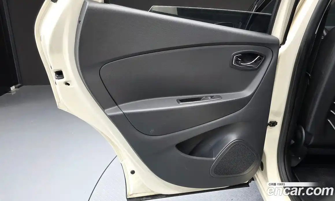 Renault QM3 2015 1.5 гидро в Москве № 1912613, фото 15