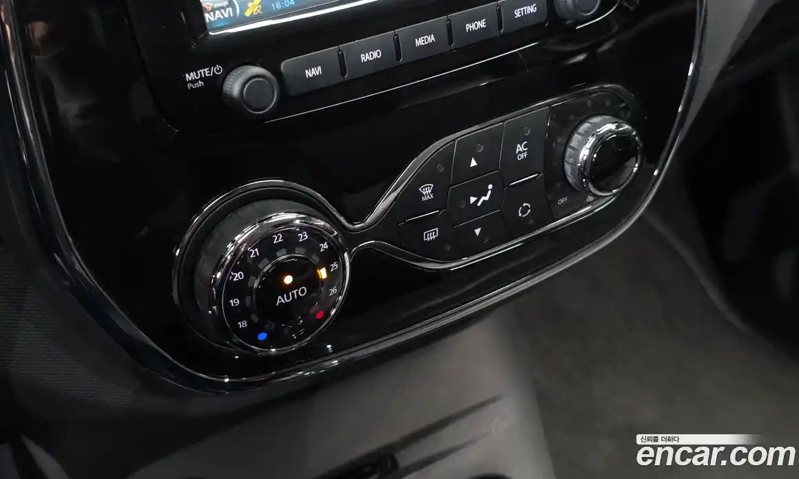 Renault QM3 2015 1.5 гидро в Москве № 1912613, фото 23