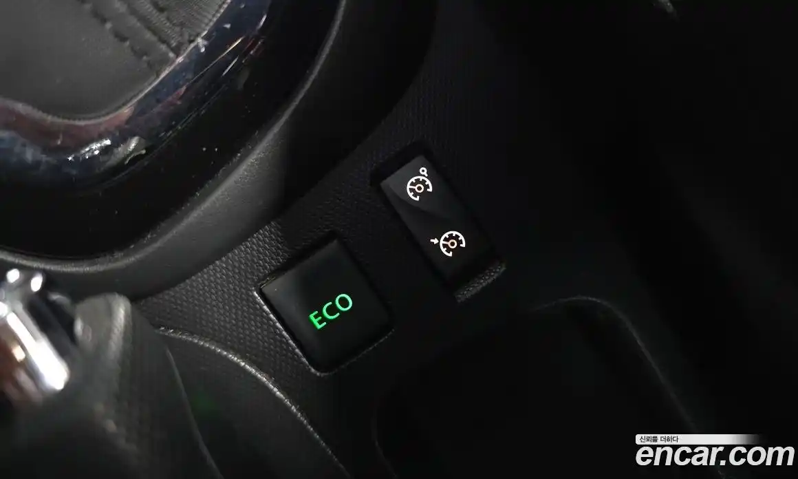 Renault QM3 2015 1.5 гидро в Москве № 1912613, фото 24