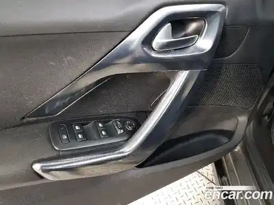 Peugeot 2008 2017 1.6 гидро в Москве, миниатюра 11