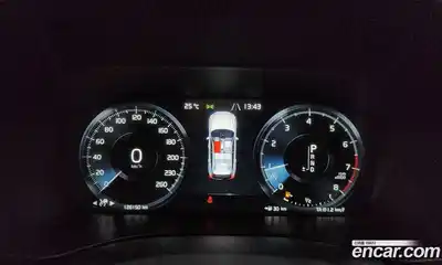 Volvo XC60 2018 2.0 гидро в Москве № 1913164, миниатюра 11