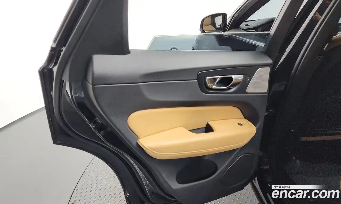 Volvo XC60 2018 2.0 гидро в Москве № 1913164, фото 15