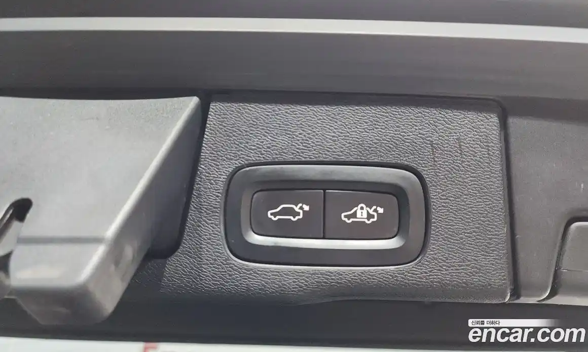 Volvo XC60 2018 2.0 гидро в Москве № 1913164, фото 24