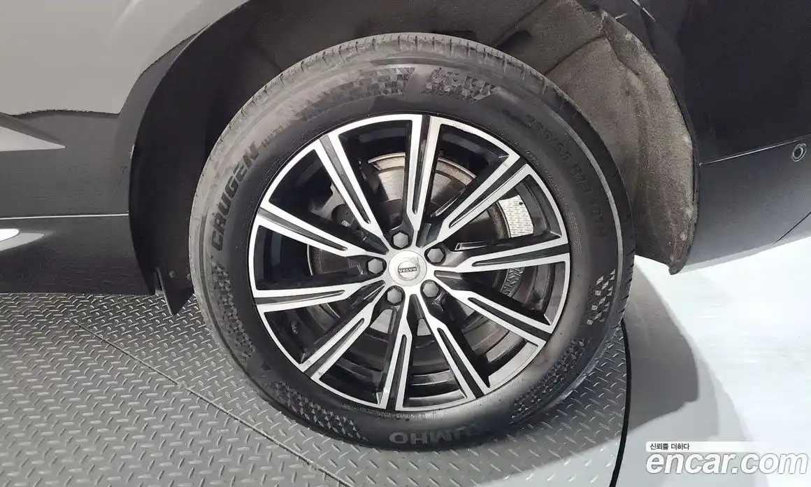 Volvo XC60 2018 2.0 гидро в Москве № 1913164, фото 7