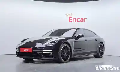 Porsche Panamera, 2022