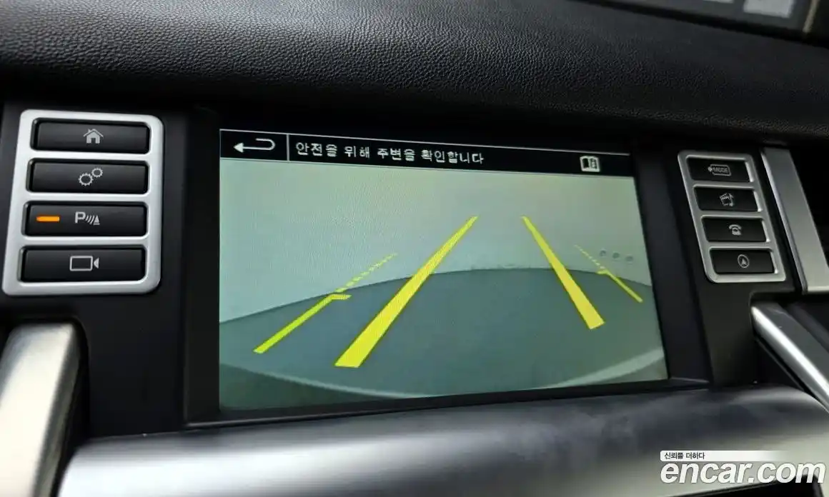 Land Rover Discovery Sport 2015 2.2 гидро в Москве № 1915228, фото 16