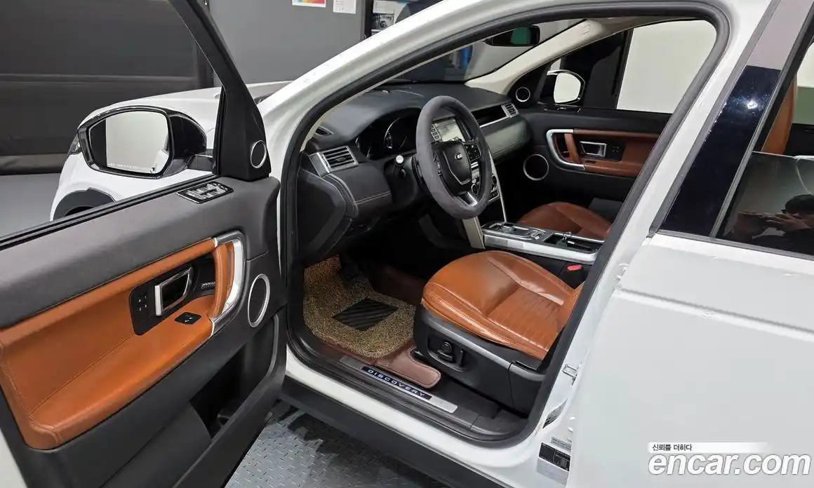 Land Rover Discovery Sport 2015 2.2 гидро в Москве № 1915228, фото 10